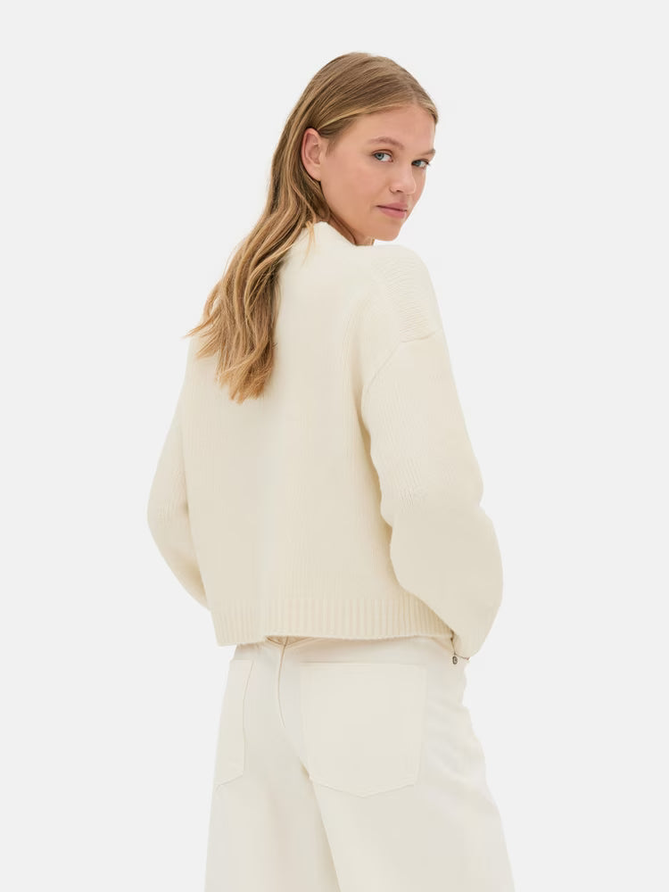 Aurrelia | Essential Knitted Bomber